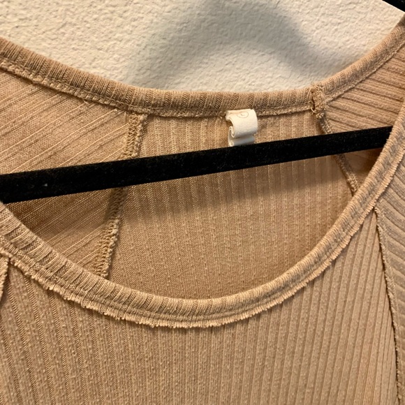 Tan Ribbed Top - Picture 5 of 6